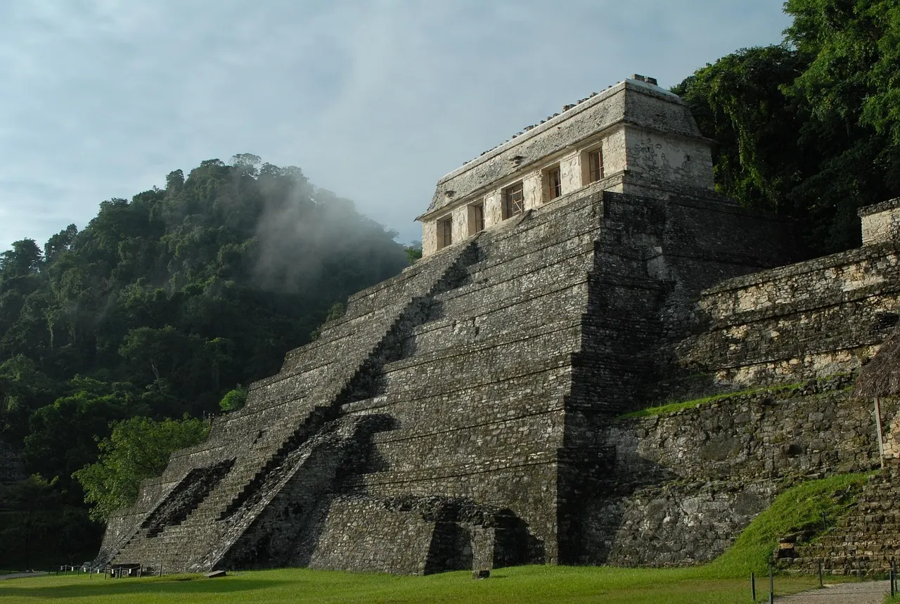 Xunantunich Maya ruins in Belize near San Ignacio